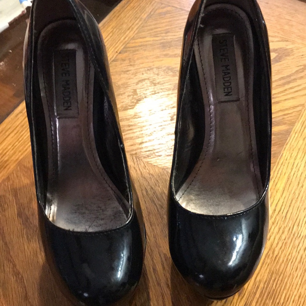 Steve Madden pumps.     Better photo soons